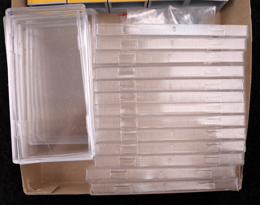 Bild des Artikels SCHILDER-KLUG-Rohrkennzeichnung-Set-mit-Schilder+Klarsichtsabdeckung+Halter+Band