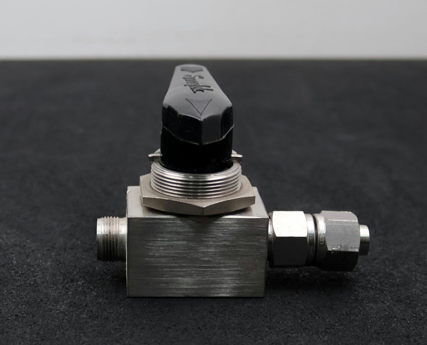 Bild des Artikels SWAGELOK-Kugelhahn-SS-45S8-aus-Edelstahl-172bar-37°C-10,3mm-gebraucht