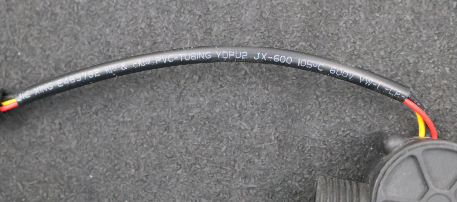 Bild des Artikels 4x-Wasserdurchfluss-Hallmesser-Sensor-zur-Wasserkontrolle-YF-S201-1-30L/min