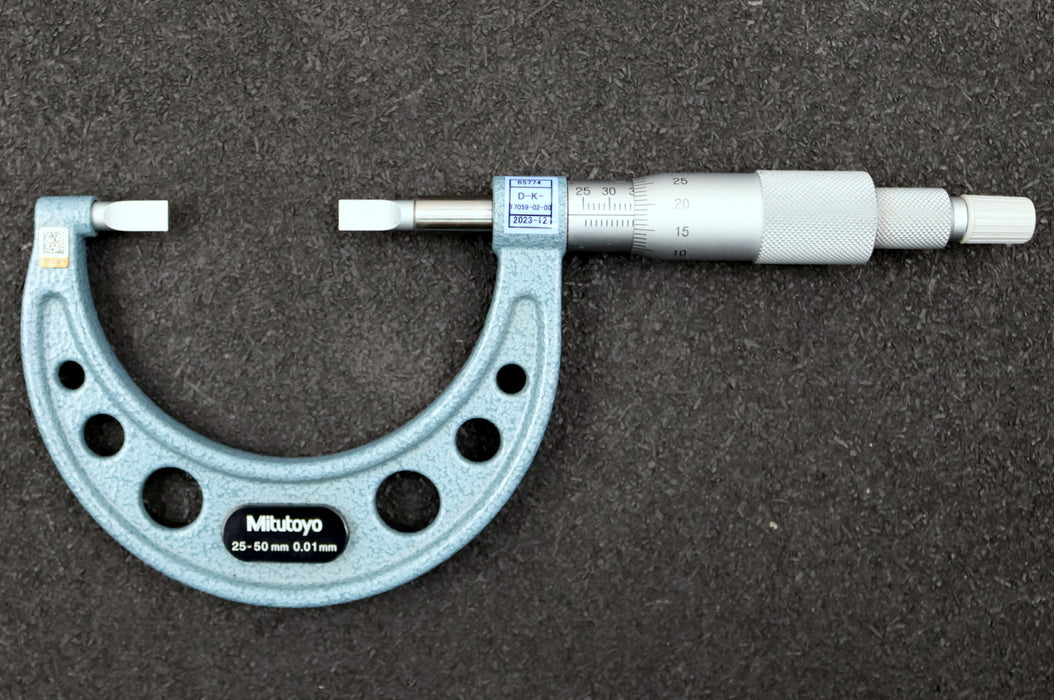 Bild des Artikels MITUTOYO-Bügelmessschraube-No.-122-102-mit-schmalen-Messflächen-für-Ø-25-50mm