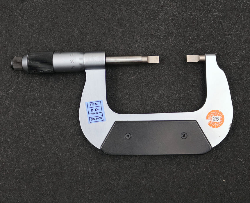 Bild des Artikels HOLEX-HOFFMANN-Nuten-Bügelmessschraube-No.-421900-mit-schmalen-Messflächen