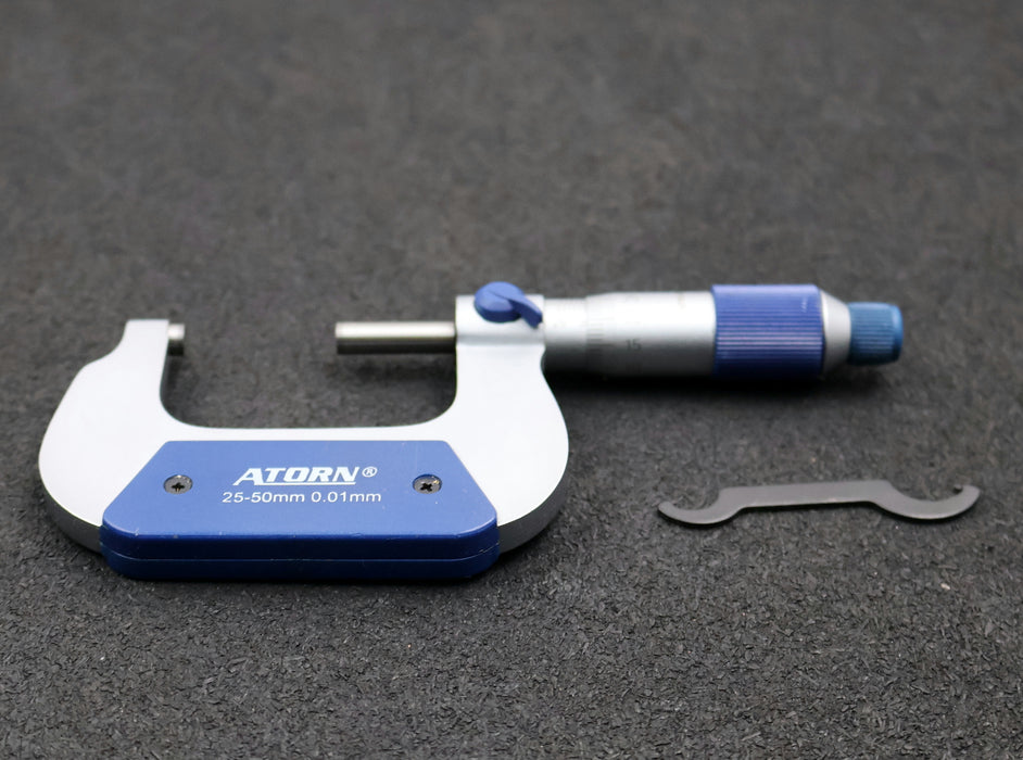 Bild des Artikels ATORN-Bügelmessschraube-No.-3005044-für-Ø-25-50mm-Messauflösung-10µm-in-Etui