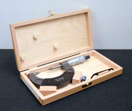 Bild des Artikels ATORN-Nuten-Bügelmessschraube-No.-31160002-für-Ø-25-50mm-Messauflösung-10µm