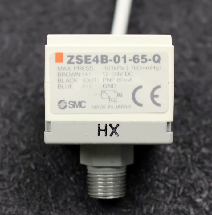 Bild des Artikels SMC-Digitaler-Vakuum--Druckschalter-ZSE4B-01-65-Q-max.--101kPa-12-24VDC-Kabel-3m