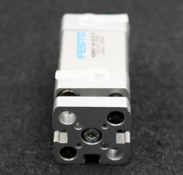 Bild des Artikels FESTO-Pneumatik-Zylinder-ADNGF-16-15-P-A-ID-554214-pmax.-=-10bar-Hub-15mm