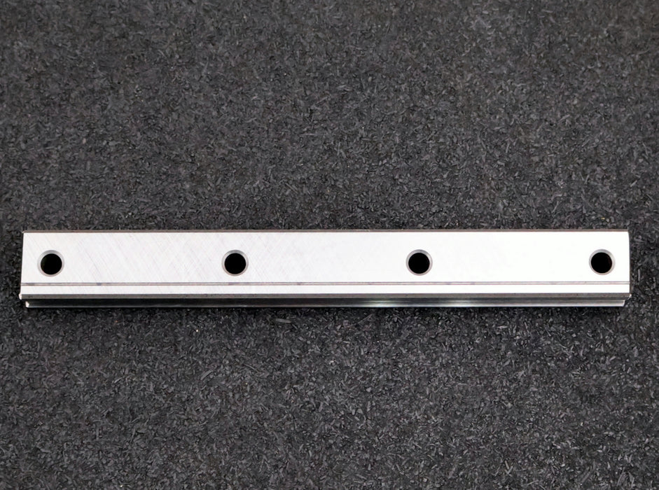 Bild des Artikels THK-Lineare-Führungsschiene-SR25-200L-Länge-200mm-unbenutzt