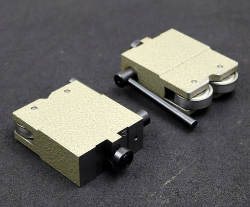 Bild des Artikels 2x-Rollenböcke-für-Rundlaufprüfgeräte-Rollenhöhe-106mm-für-Nutbreite-12mm