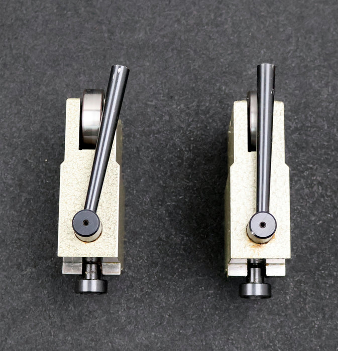 Bild des Artikels 2x-Rollenböcke-für-Rundlaufprüfgeräte-Rollenhöhe-106mm-für-Nutbreite-12mm