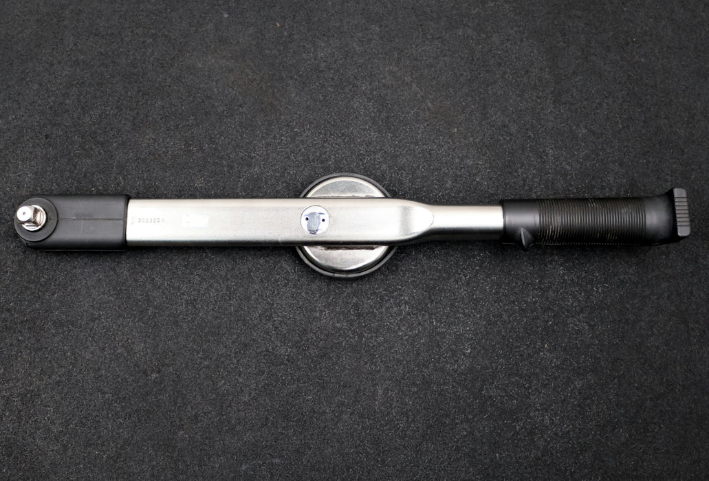 Bild des Artikels TOHNICHI-Drehmomentschlüssel-mit-Skalenmessuhr-mit-Schleppzeiger-DB200N-0-200Nm