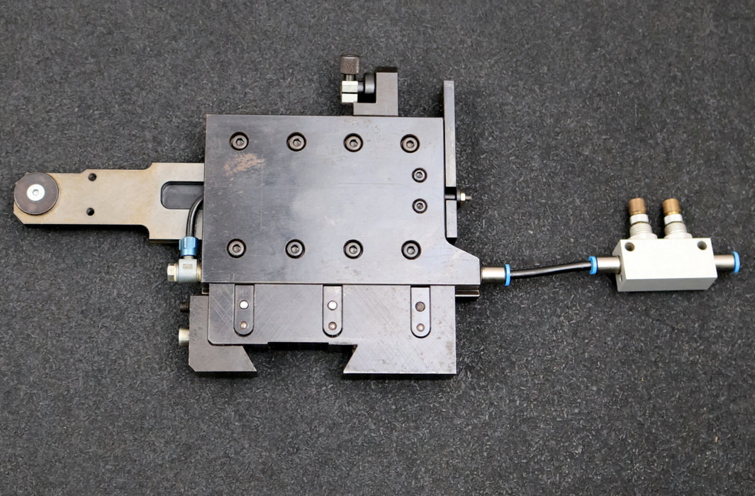 Bild des Artikels SCHNEEBERGER-Führungseinheit-R3-100-mit-Halteprisma-mit-Aufnahme-für-Messtaster