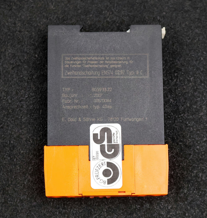 Bild des Artikels DOLD-2-Hand-Sicherheitsrelais-BG5933.22-Ansprechzeit-typ.-40ms-gebraucht