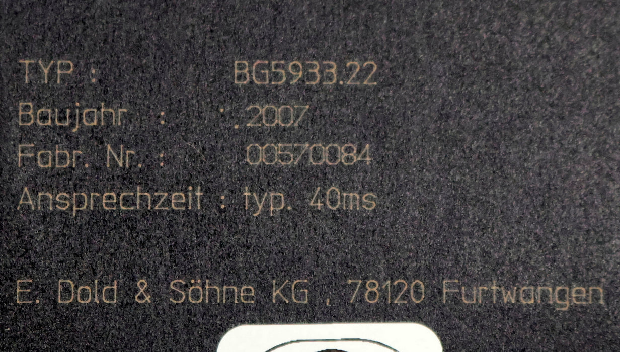 Bild des Artikels DOLD-2-Hand-Sicherheitsrelais-BG5933.22-Ansprechzeit-typ.-40ms-gebraucht