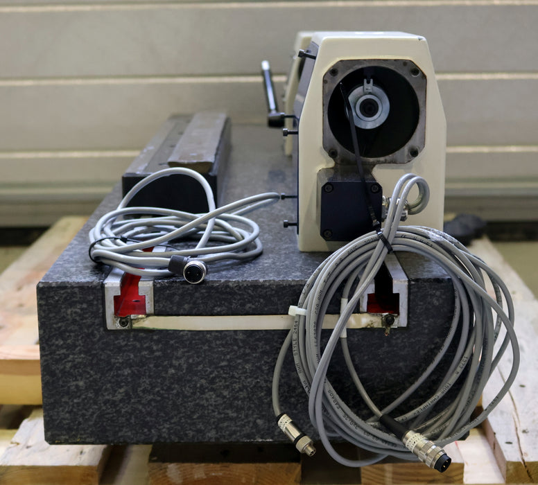 Bild des Artikels OELZE-/-FRENCO-Rundlaufprüfgerät-Spitzenweite-0---900mm-Spitzenhöhe-125mm-für