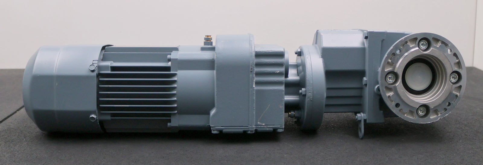 Bild des Artikels SEW-Winkel-Getriebemotor-Spiroplan-WAF-37-R17-DR63S4/BR/HR/TF/IS-1380/7,5U/min