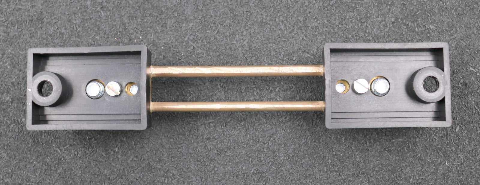 Bild des Artikels Mess-Shunt-Messstrom-100A-Spannungsabfall-100mV-mit-Stahlanschlüssen