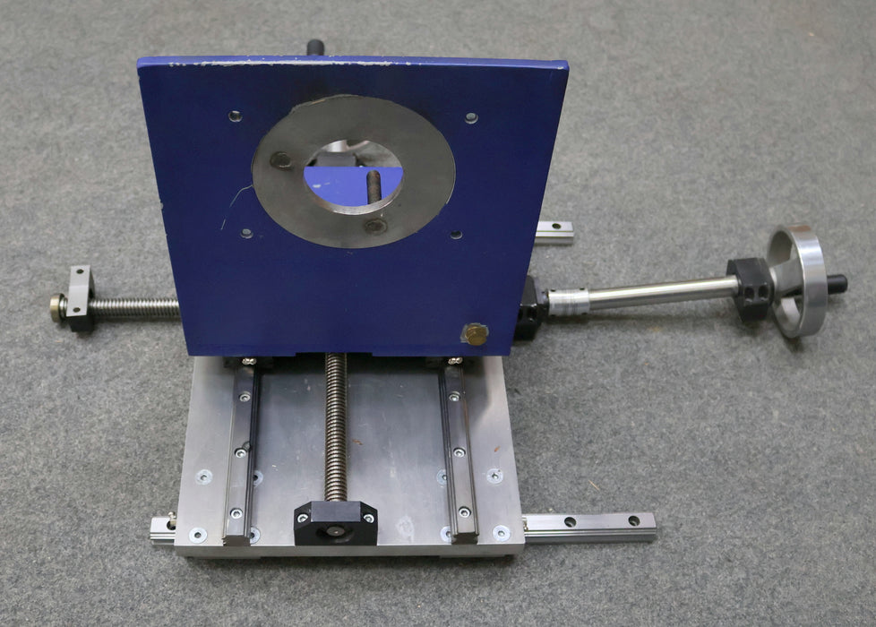 Bild des Artikels SBC--Linearführungen-SBG25-FL-C-aufgebaut-zu-einem-Kreuztisch-mit-Auflagewinkel