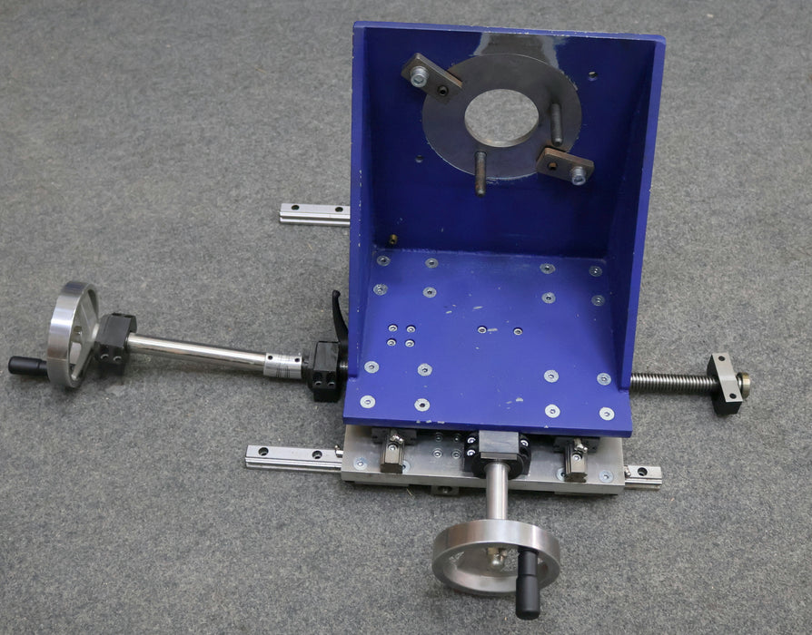 Bild des Artikels SBC--Linearführungen-SBG25-FL-C-aufgebaut-zu-einem-Kreuztisch-mit-Auflagewinkel