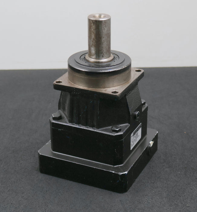 Bild des Artikels STÖBER-Planetengetriebe-P521SPR0050ME-300Nm-i-=-5-Wellen-Ø-32mm-x-54mm-Länge