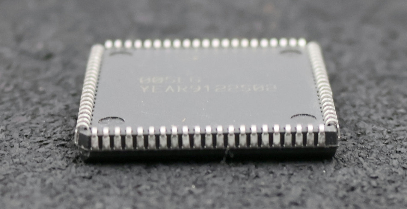 Bild des Artikels INFINEON-8-Bit-Microcontroller-SAB80C537-16-N-IC-unbenutzt