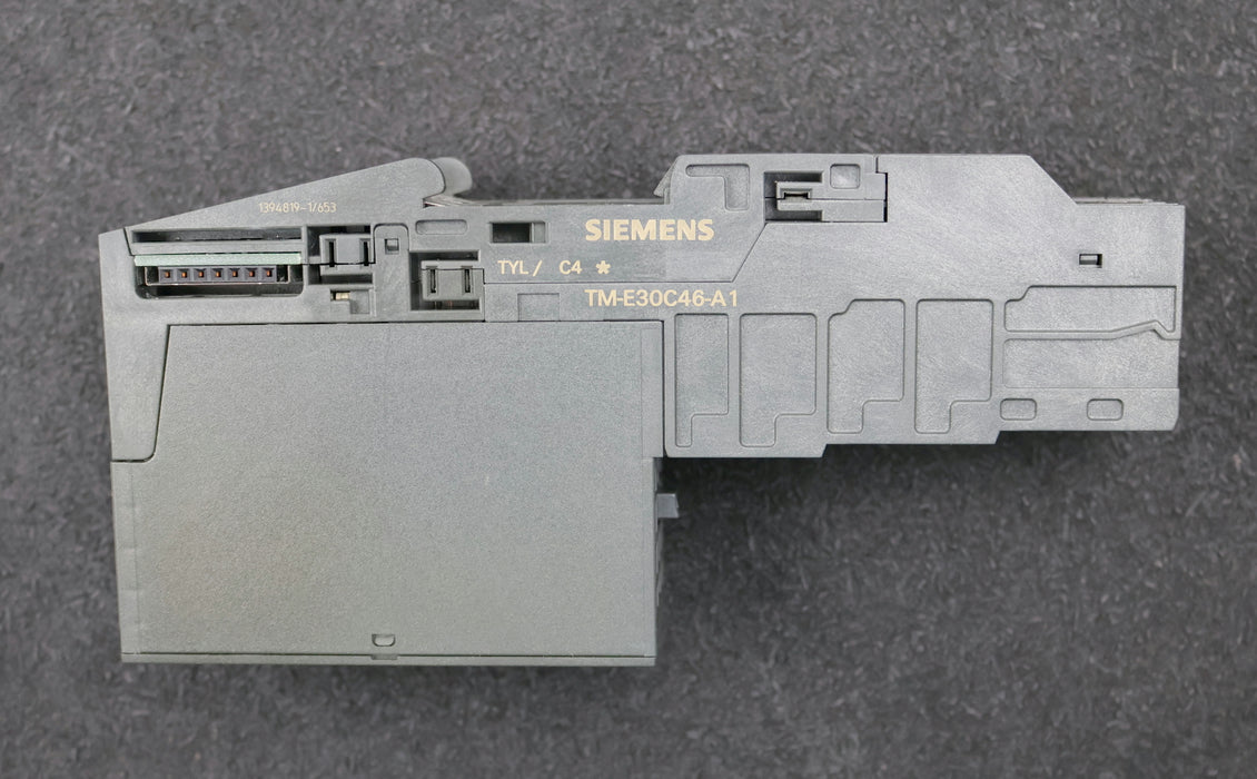 Bild des Artikels SIEMENS-SIMATIC-S7-PROFIsafe-Modul-6ES7138-4FA04-0AB0-4/8-F-DI-DC24V-mit-Sockel