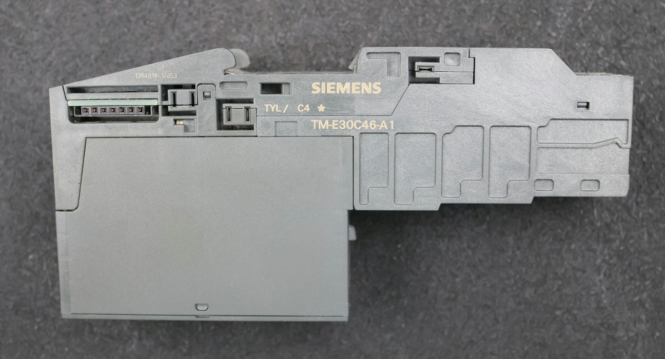 Bild des Artikels SIEMENS-SIMATIC-S7-PROFIsafe-Modul-6ES7138-4FB03-0AB0-4/8-F-DO-DC24V-mit-Sockel