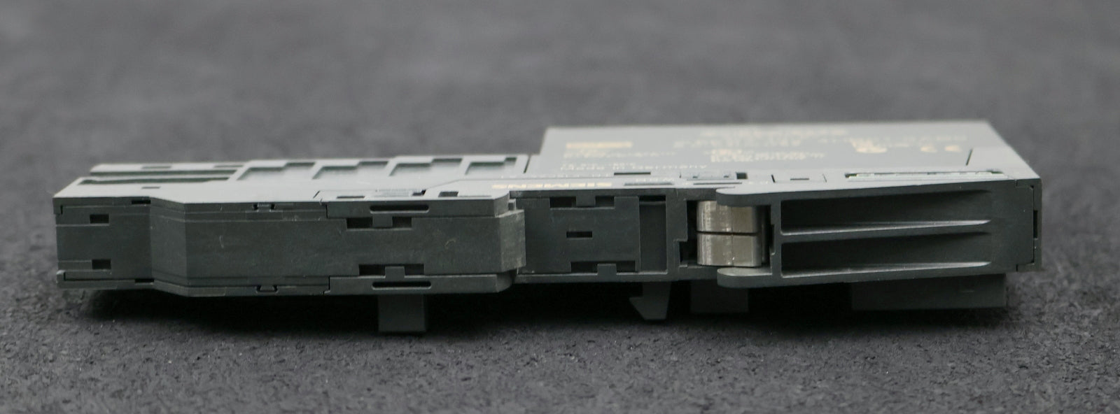 Bild des Artikels SIEMENS-SIMATIC-S7-PROFIsafe-Modul-6ES7132-4HB01-0AB0-2RO-NO-mit-Sockel