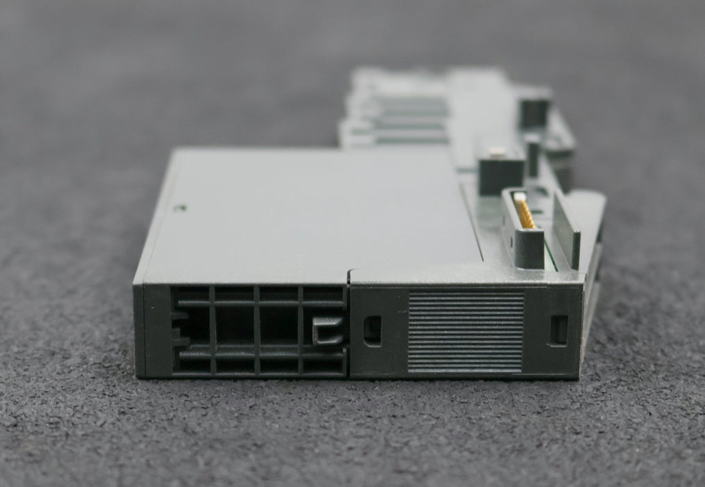 Bild des Artikels SIEMENS-SIMATIC-S7-PROFIsafe-Modul-6ES7132-4BF00-0AB0-8-DO-mit-Sockel