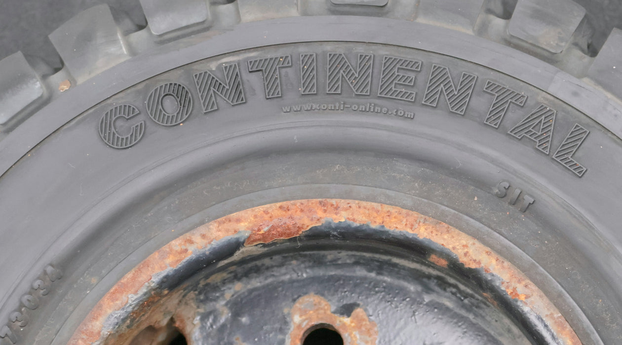 Bild des Artikels CONTINENTAL-Vollgummi-Reifen-CSE-ROBUST-SC20-4.00-8-/-3.00-Breite-4"-+Stahlfelge