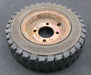 Bild des Artikels CONTINENTAL-Vollgummi-Reifen-CSE-ROBUST-SC20-4.00-8-/-3.00-Breite-4"-+Stahlfelge