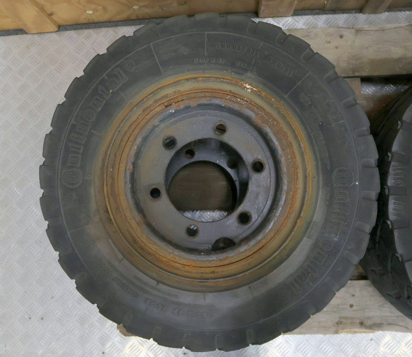 Bild des Artikels CONTINENTAL-Luft-Reifen-INDUSTRIE-RADIAL--7.00-R-12-16-PR-TUEBELESS--IC-70