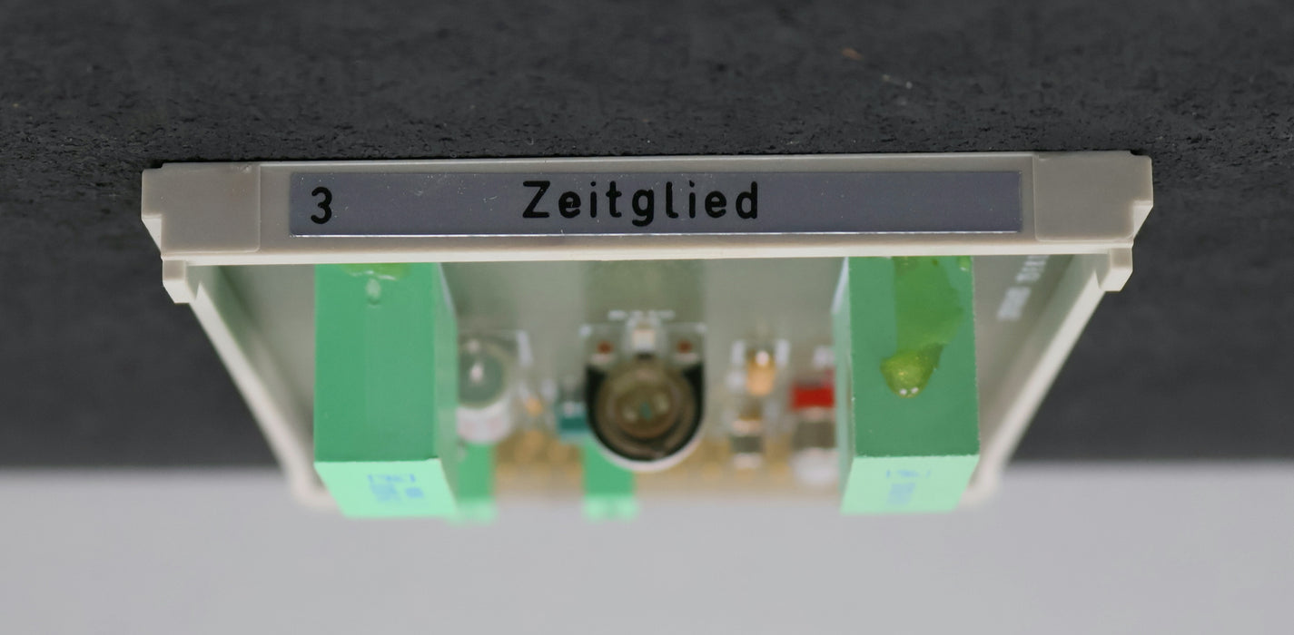 Bild des Artikels HAGENUK-Einschubplatine-ZEITGLIED-75-E-8.1.32-unbenutzt