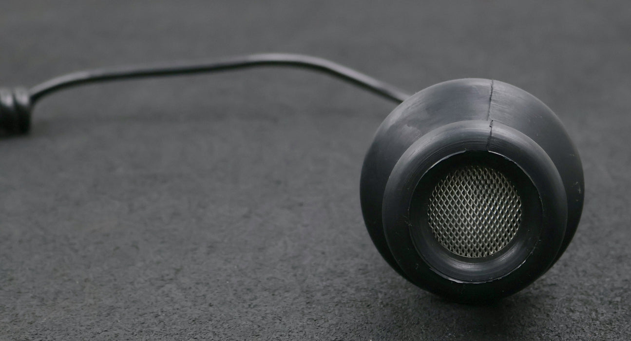 Bild des Artikels Mikrophon-z.B.-für-Schiffe-Vers.Nr.-5965-12-194-5330-mit-HARTING-Stecker