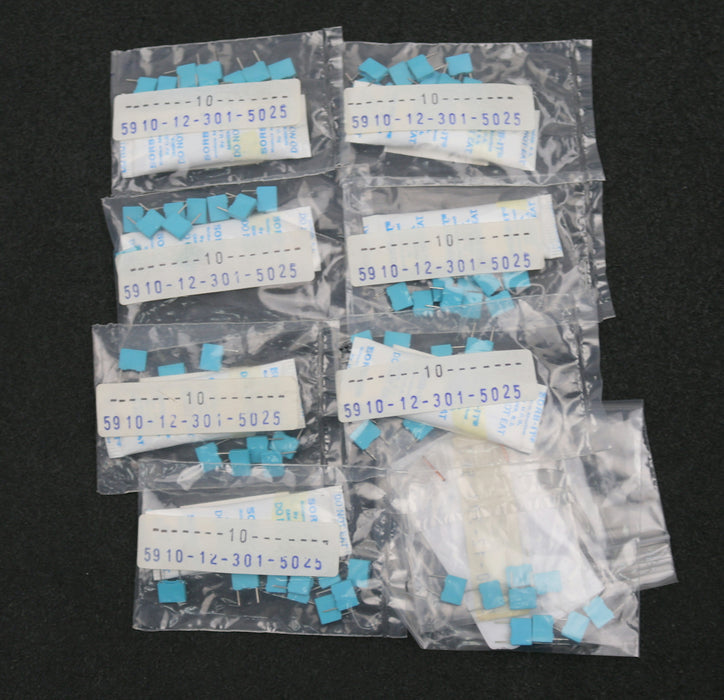 Bild des Artikels SIEMENS-79x-Kondensator-6n8K400-400VDC-6,8nF-unbenutzt-in-OVP