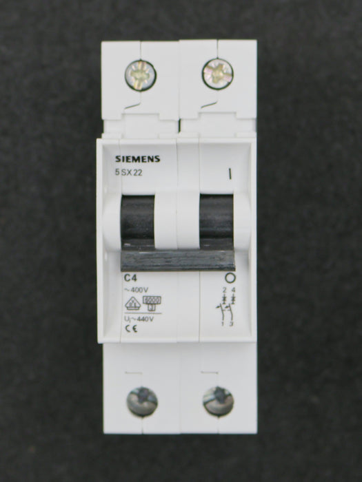 Bild des Artikels SIEMENS-2-poliger-Leistungsschutzschalter-5SX2204-7-400VAC-C4-unbenutzt-in-OVP