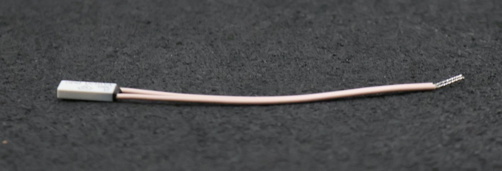 Bild des Artikels UCHIYA-20x-Temperaturbegrenzer-UP62-100°C-14-VersNr.-5930-12-326-6394-unbenutzt