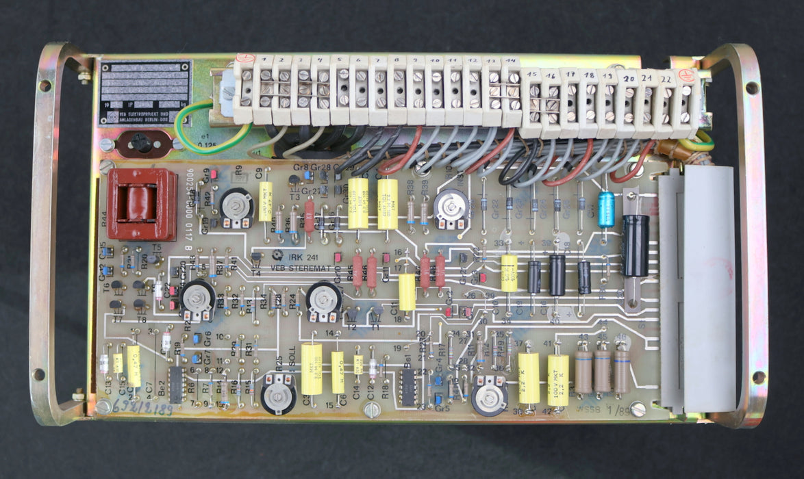 Bild des Artikels VEM-NUMERIK-Umrichter-ET1AB14-EGGh-310/30-Eingang-380VAC-50Hz-37A-Platine-IRK241