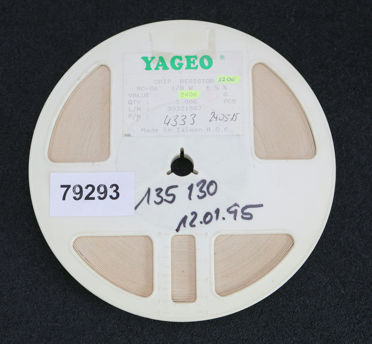 Bild des Artikels YAGEO-4500x-SMD-Widerstand-240000-Ohm-1206-Model-RC-06-1/8W-7"-unbenutzt
