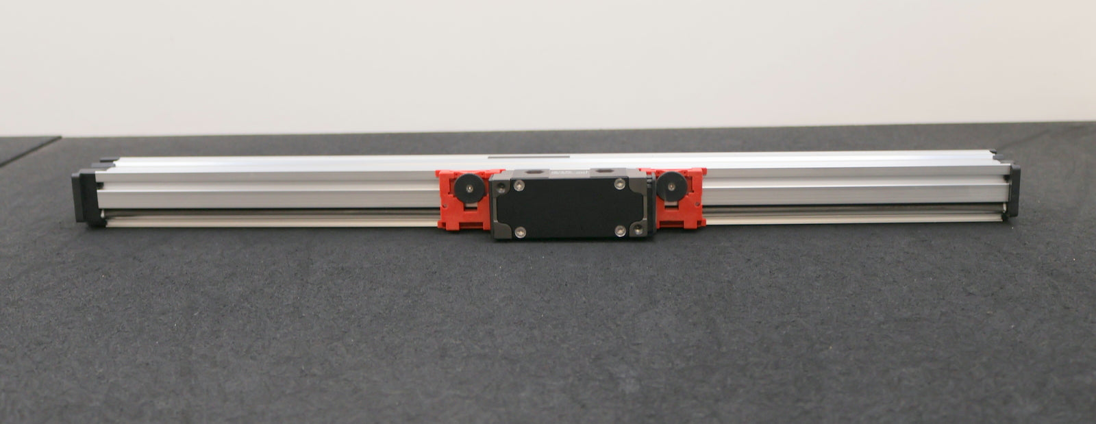 Bild des Artikels HEIDENHAIN-Glasmassstab-Linear-Encoder-LS-106-ML-440-ID-336958-40-mit-Lesekopf