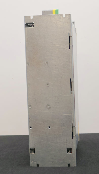 Bild des Artikels SIEMENS-MASTERDRIVES-MC-Einspeisemodul-6SE7031-2EP85-0AA0-Input-380-480VAC