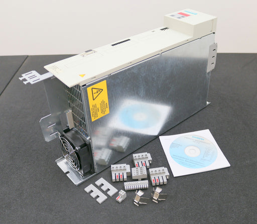 Bild des Artikels SIEMENS-MASTERDRIVES-6SE7018-0EP50-Input-380-480VAC-50/60Hz-8A-unbenutzt