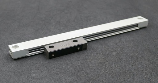 Bild des Artikels HEIDENHAIN-Linear-Messgeber-LS476-Messlänge-220mm-ID-329986-04-mit-Lesekopf