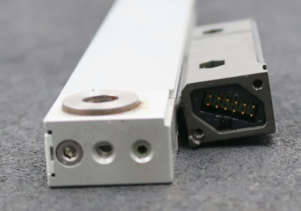 Bild des Artikels HEIDENHAIN-Linear-Messgeber-LS476-Messlänge-120mm-ID-329986-02-mit-Lesekopf