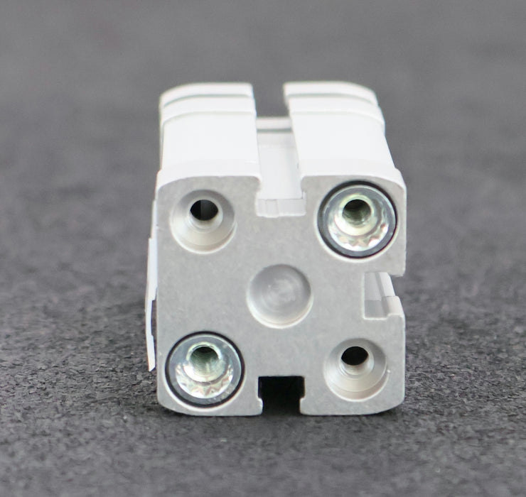 Bild des Artikels FESTO-Kompaktzylinder-Compact-cylinder-ADNGF-16-10-P-A-Art.Nr.-554213-unbenutzt