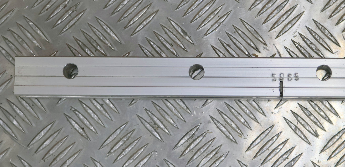 Bild des Artikels FRANKE-Führungsschiene-Kreuzrollenführung-Einzelschiene-FEC13-02395-ZS-EU-AO