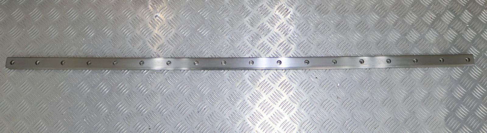 Bild des Artikels INDUNORM-THK-Führungsschiene-SHS35-1400LG-Maße-34x26x1400mm-unbenutzt