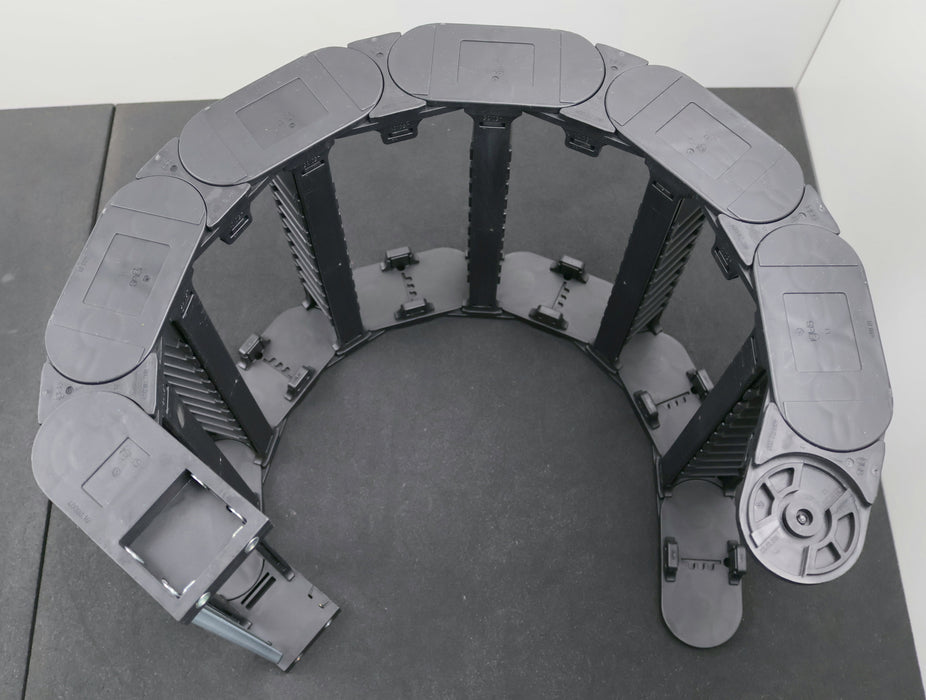 Bild des Artikels IGUS-1180mm-Energiekette-400.01-400.02.200-40000.20-Innenmaß-353x55mm-unbenutzt