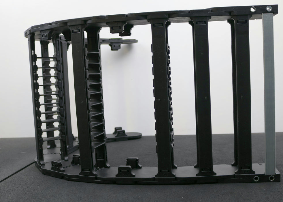 Bild des Artikels IGUS-1180mm-Energiekette-400.01-400.02.200-40000.20-Innenmaß-353x55mm-unbenutzt