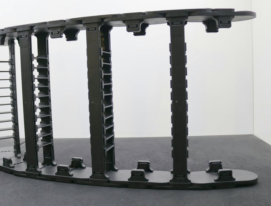 Bild des Artikels IGUS-86cm-Energiekette-400.01-400.02.200-Innenmaß-353x55mm-unbenutzt