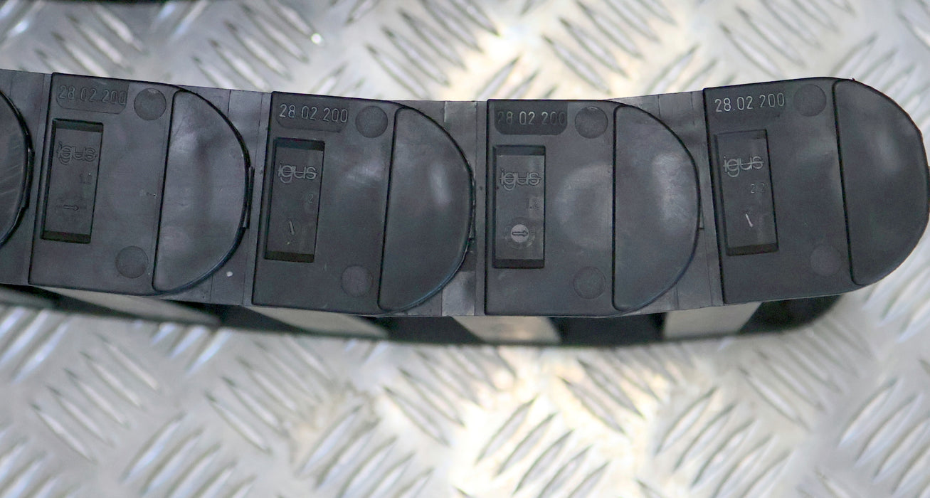 Bild des Artikels IGUS-5,5m-Energiekette-28.02.200-385.25-Innenmaß-250x32mm-unbenutzt