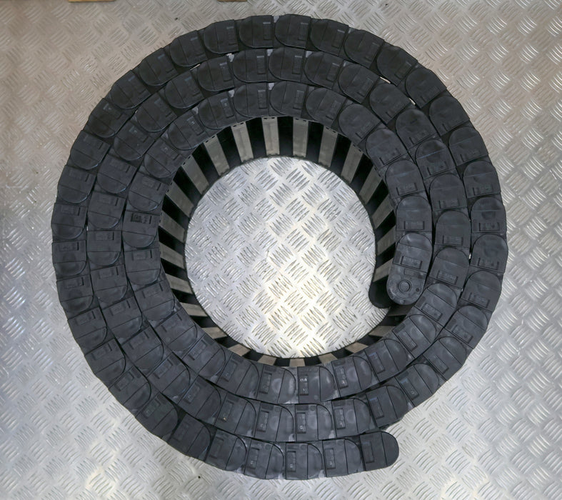 Bild des Artikels IGUS-4,7m-Energiekette-28.02.200-385.25-Innenmaß-250x32mm-unbenutzt